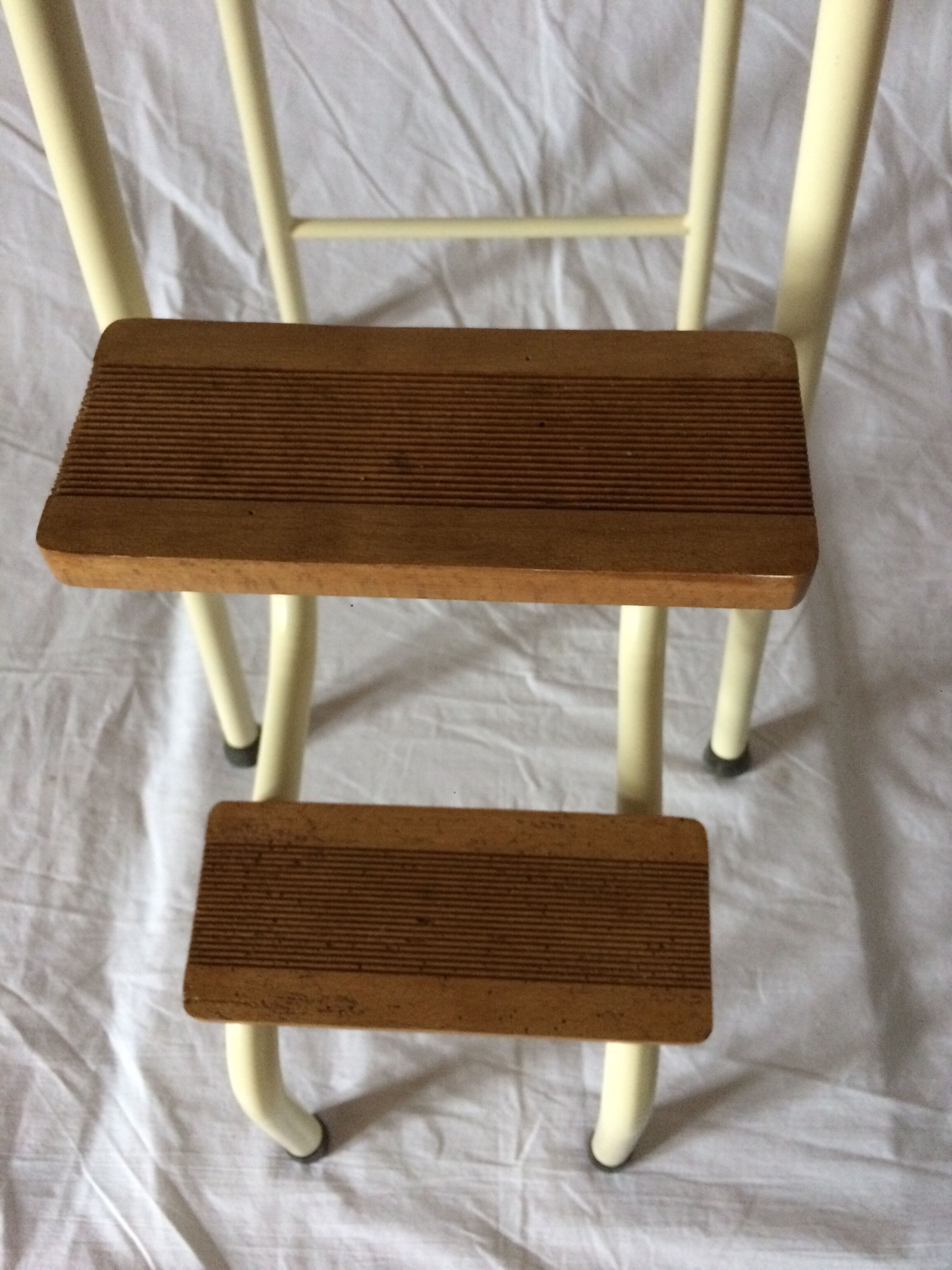 Vintage retractable stepladder stool