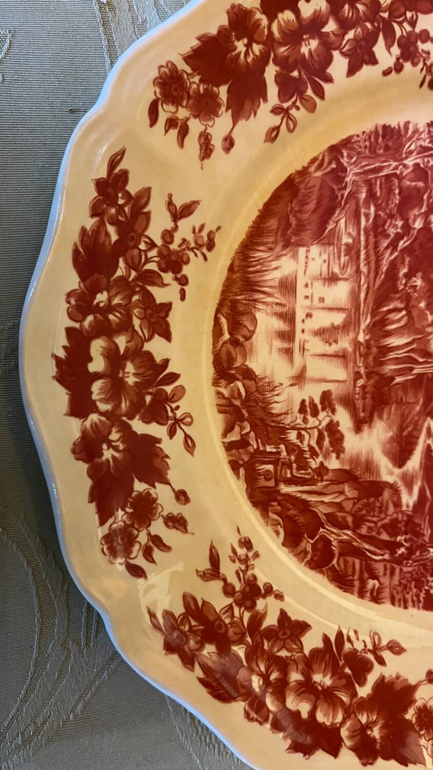 Set of 6 Sarreguemines Bristol flat plates