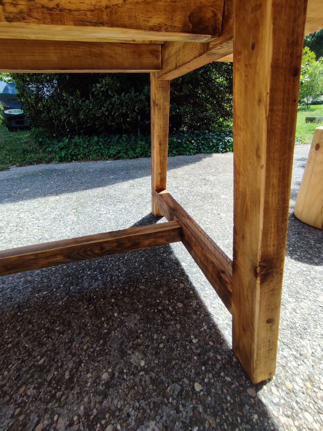 Table en pin massif 10 personnes