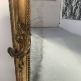 Miroir de style Louis XV en bois et stuc doré XIX siècle