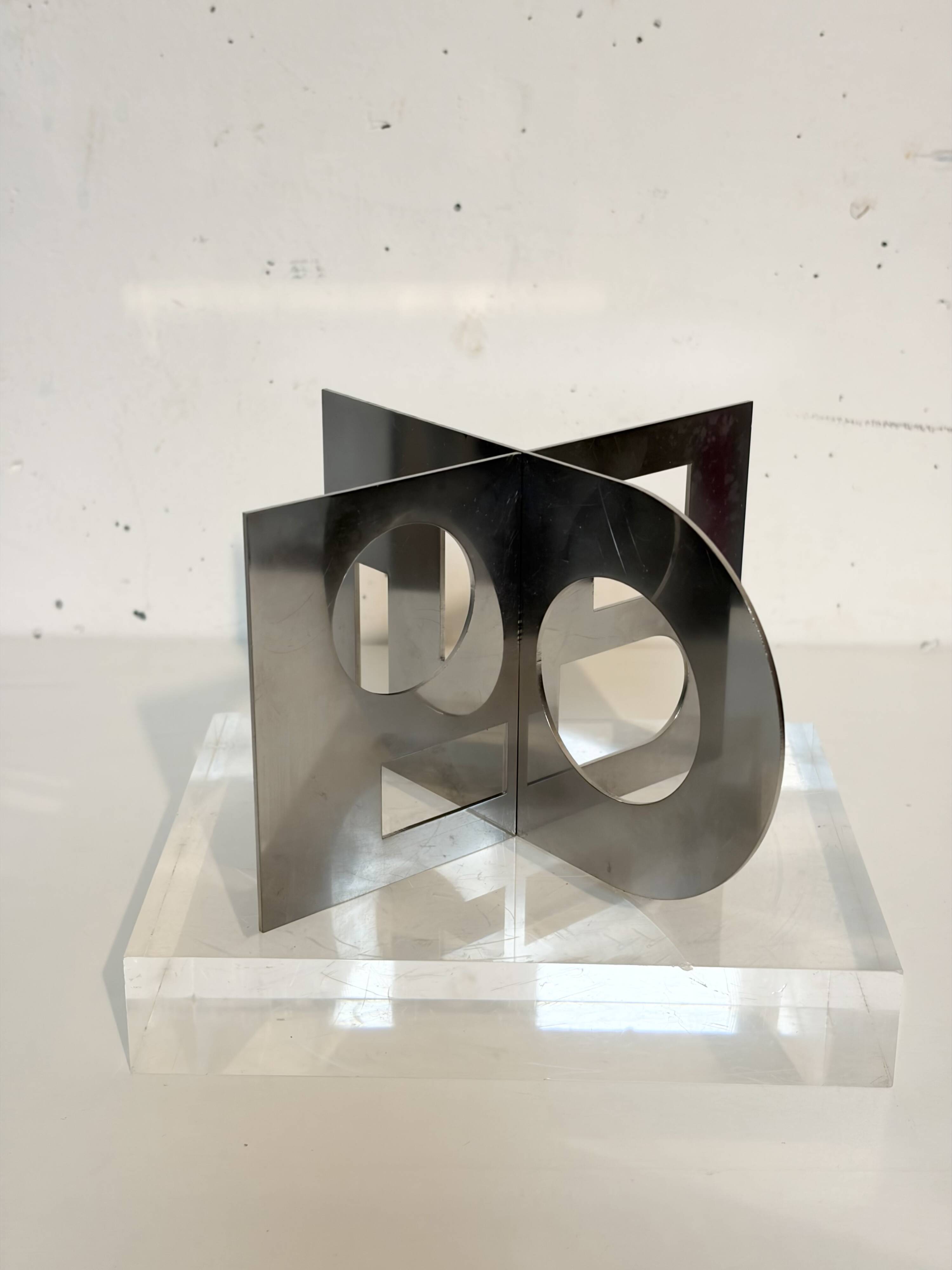 Minisculpture  Acier inoxydable de Nicolas Schöffer, 1969