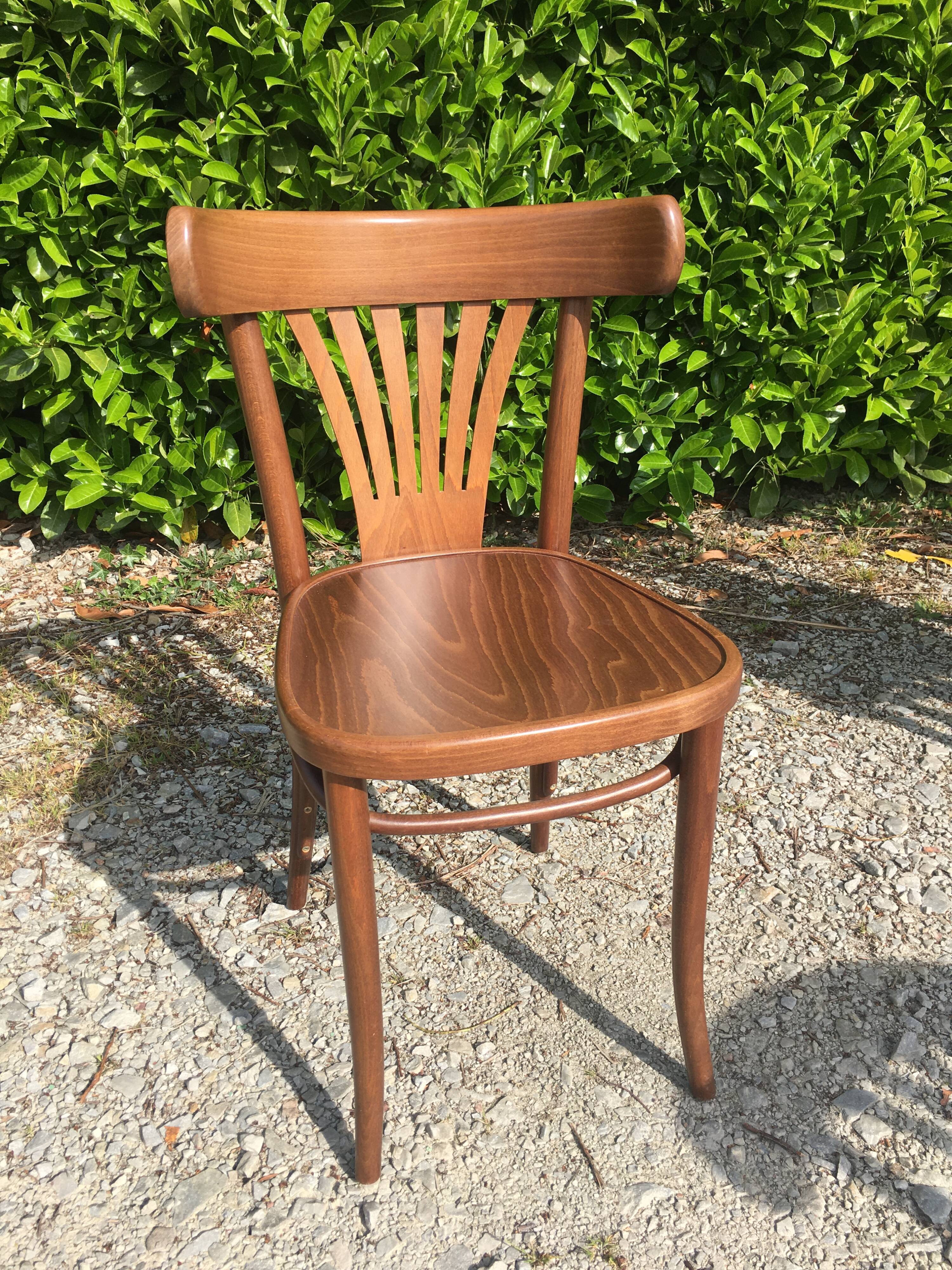 6 bistro chairs