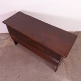 Petit coffre en bois antique en chêne