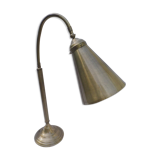 Articulated desk lamp
