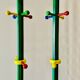 Paire de portemanteaux pour enfants vintage - forme de crayon