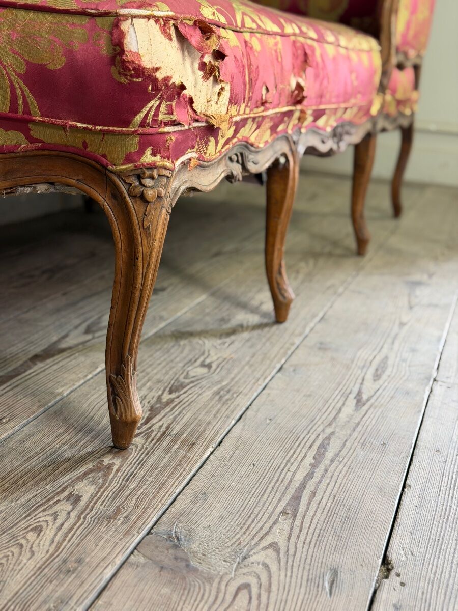 Louis XV meridian in carved wood, 18th century