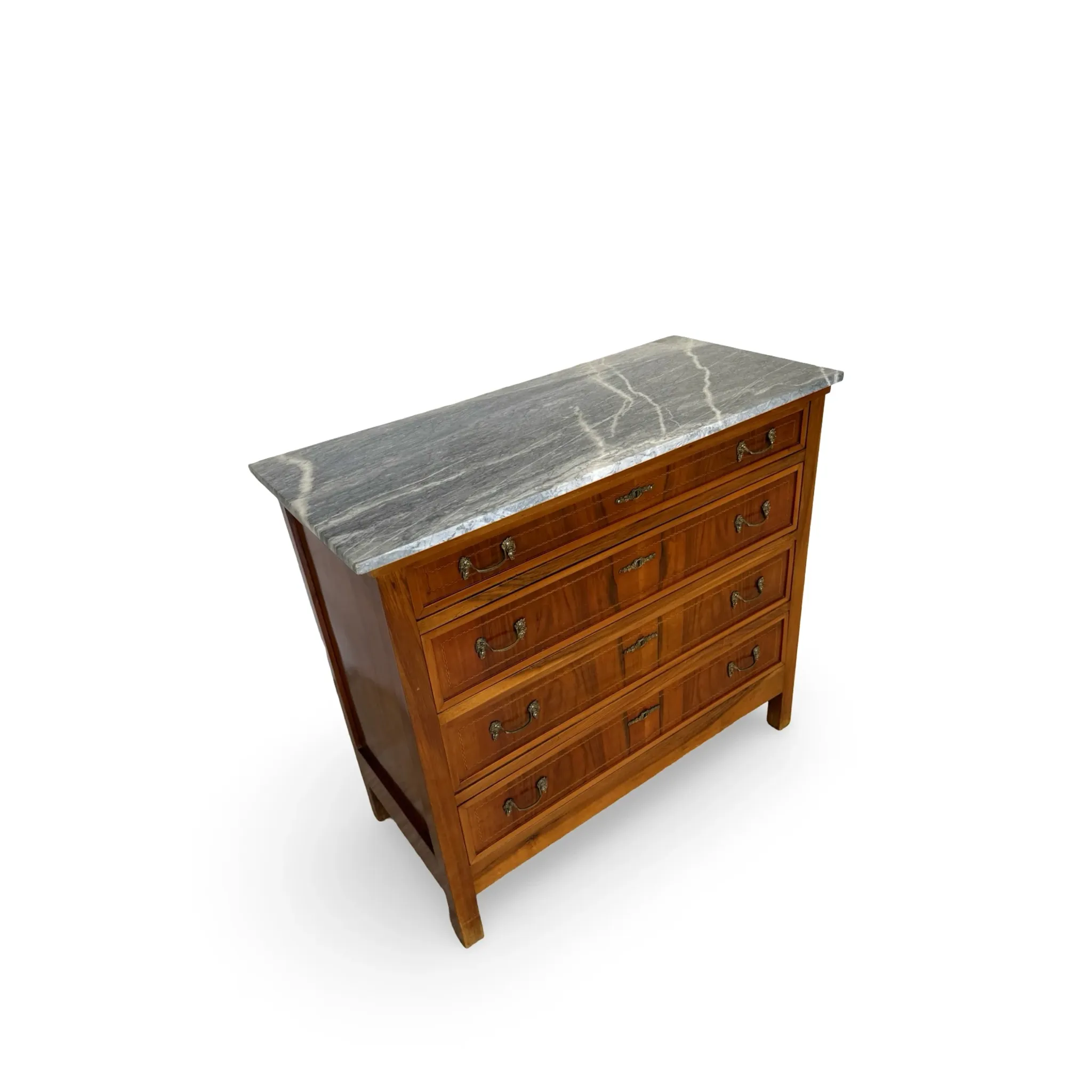 Elegant antique chest of drawers, dating to the early 20th century, ci