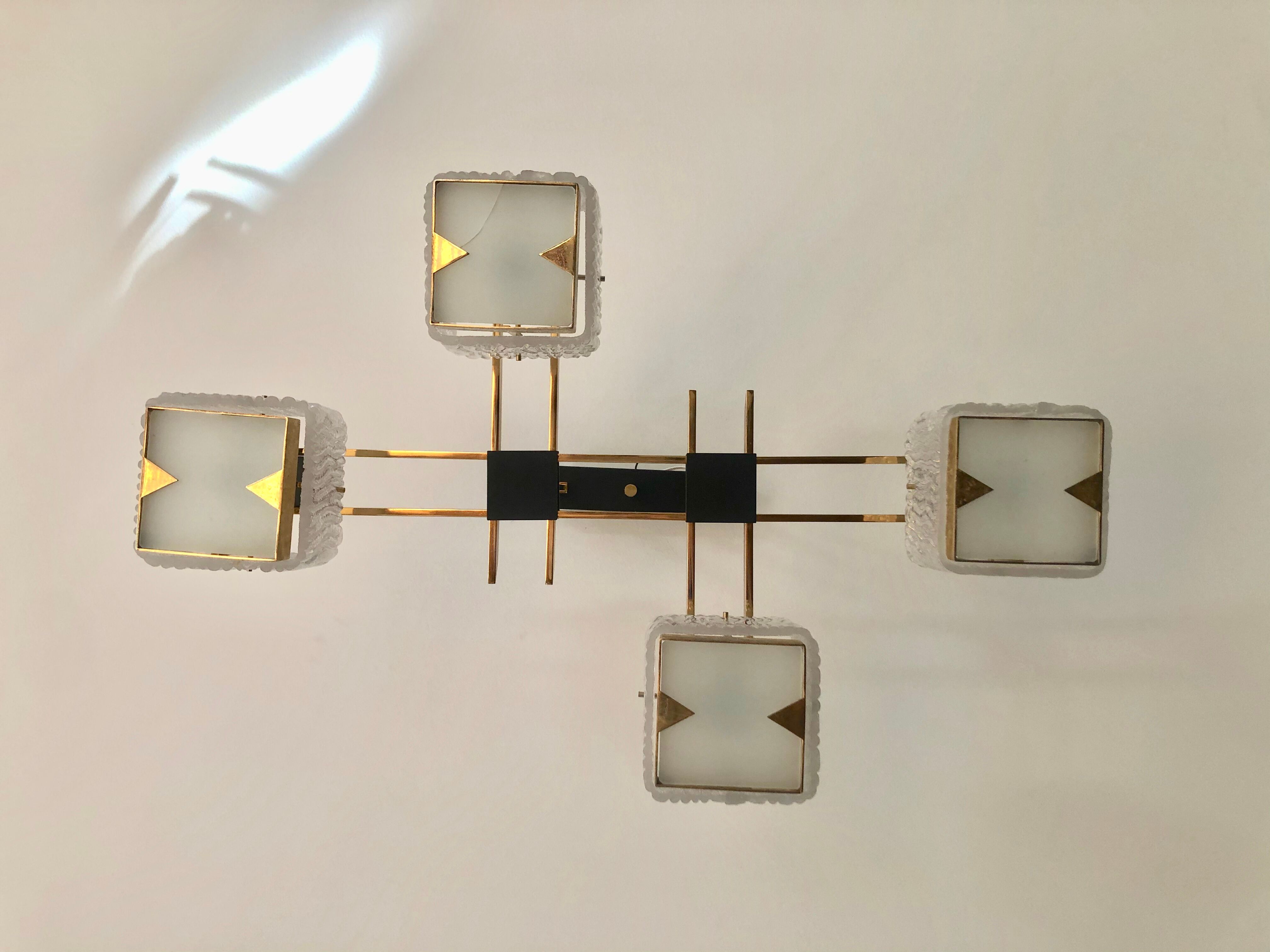 Lustre 4 fires House Arlus
