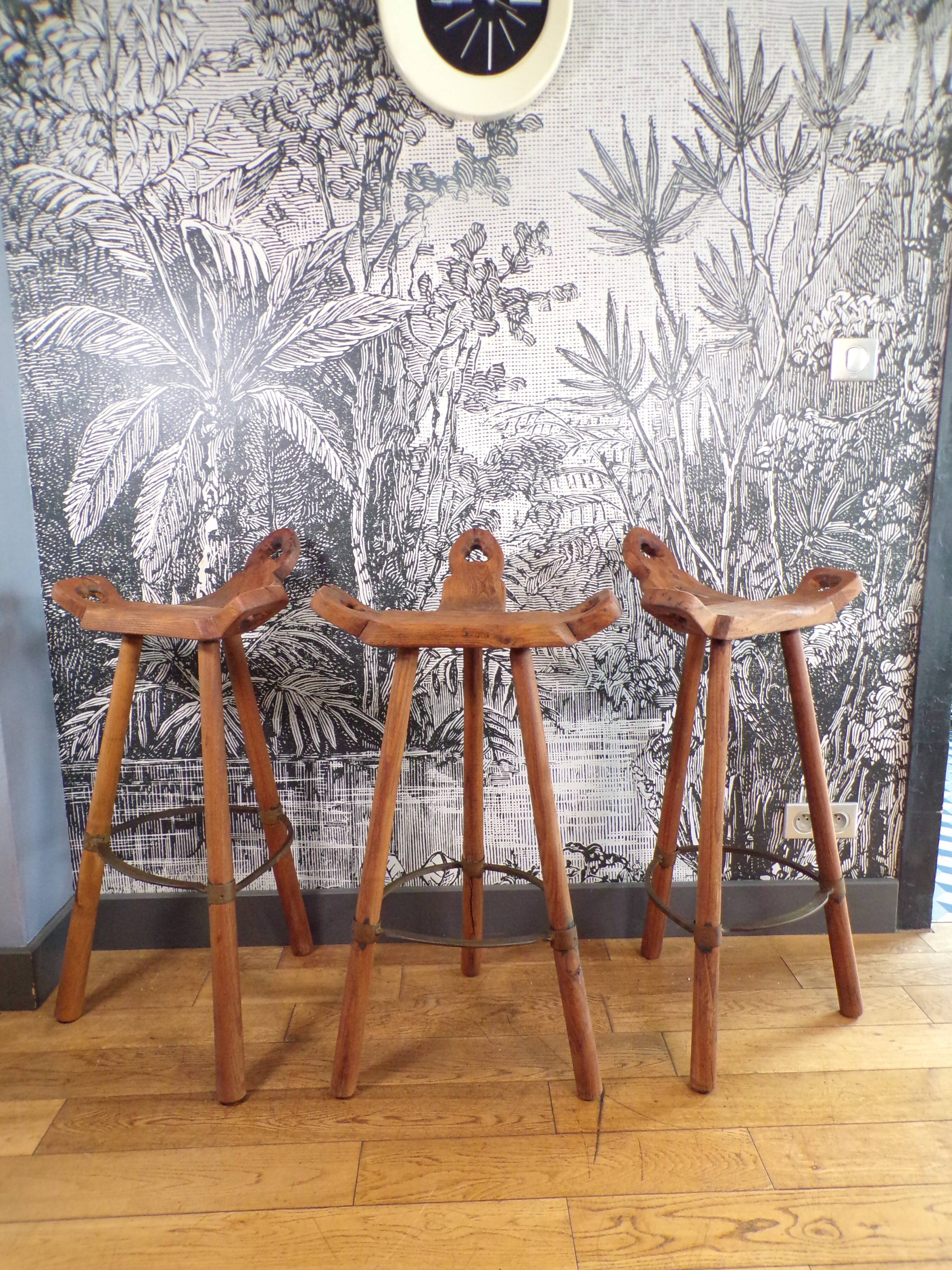 Set of 3 Spanish bar stools