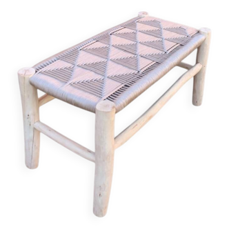 Tamo Bench