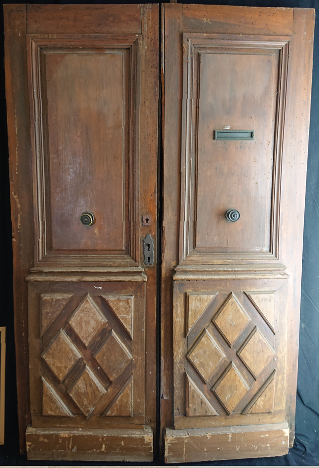 Double entrance door