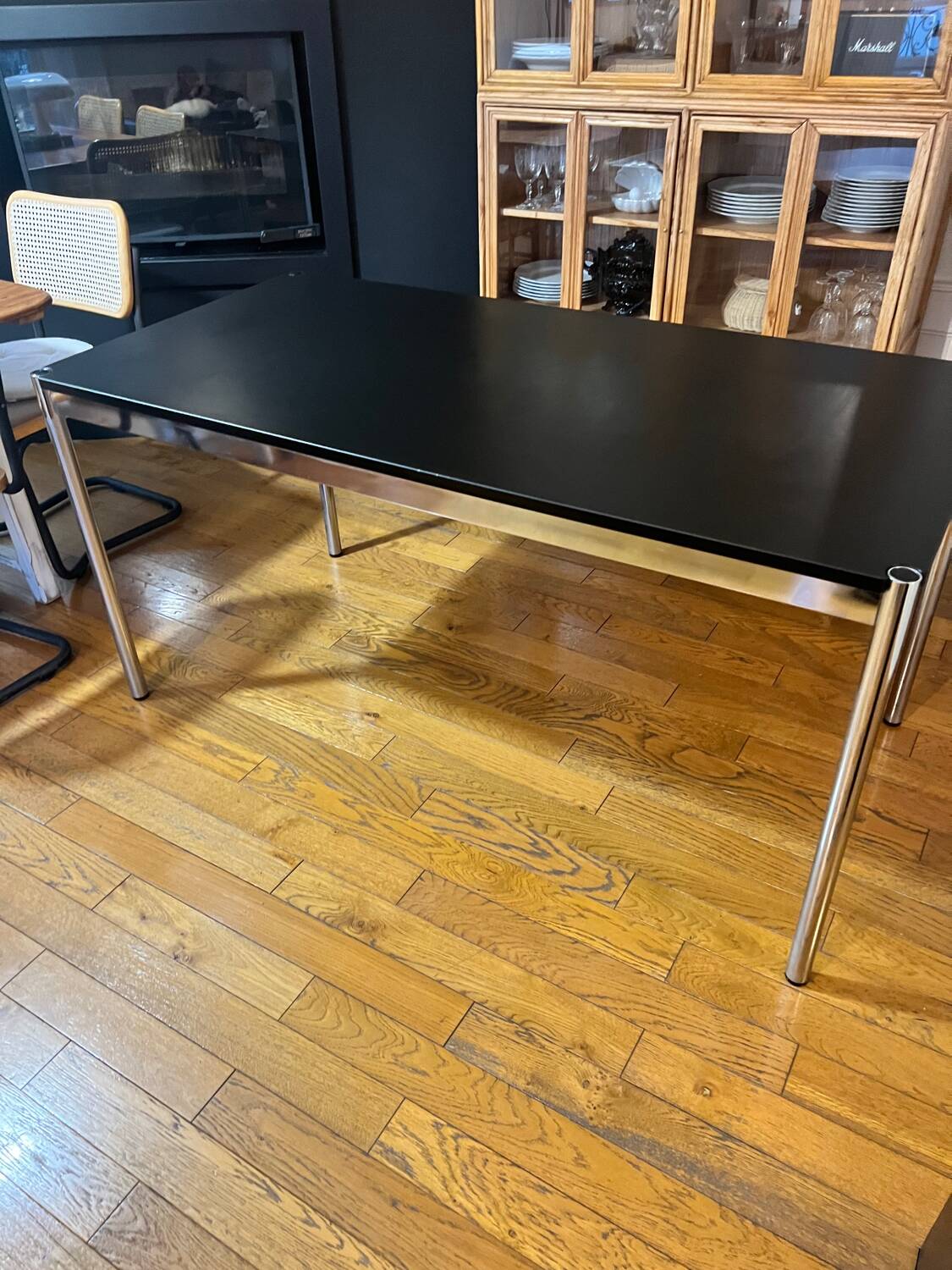 USM haller table