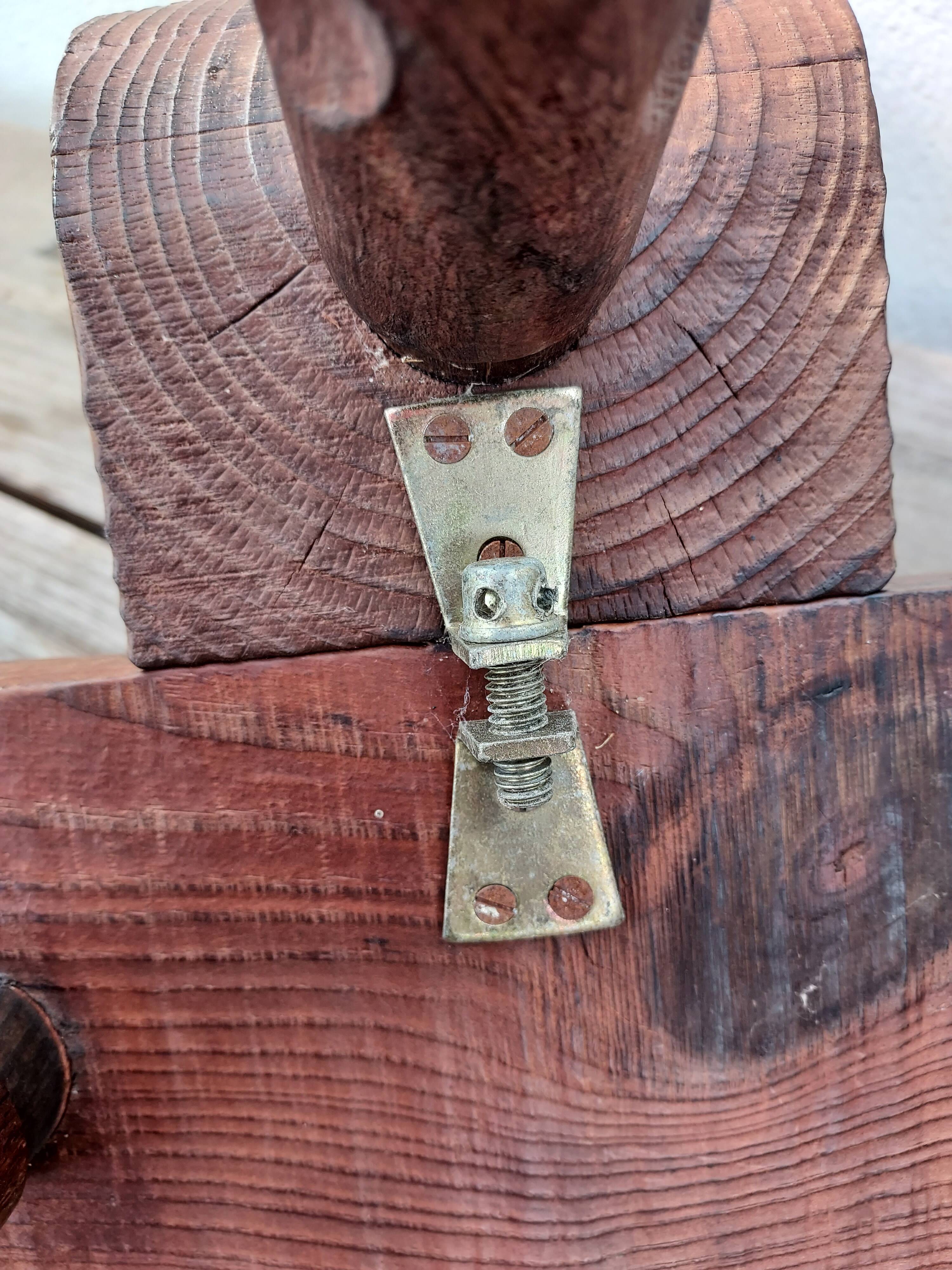 Tripod arts and crafts