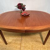 Table à manger extensible ovale en teck vintage rétro du milieu du siècle par Nathan