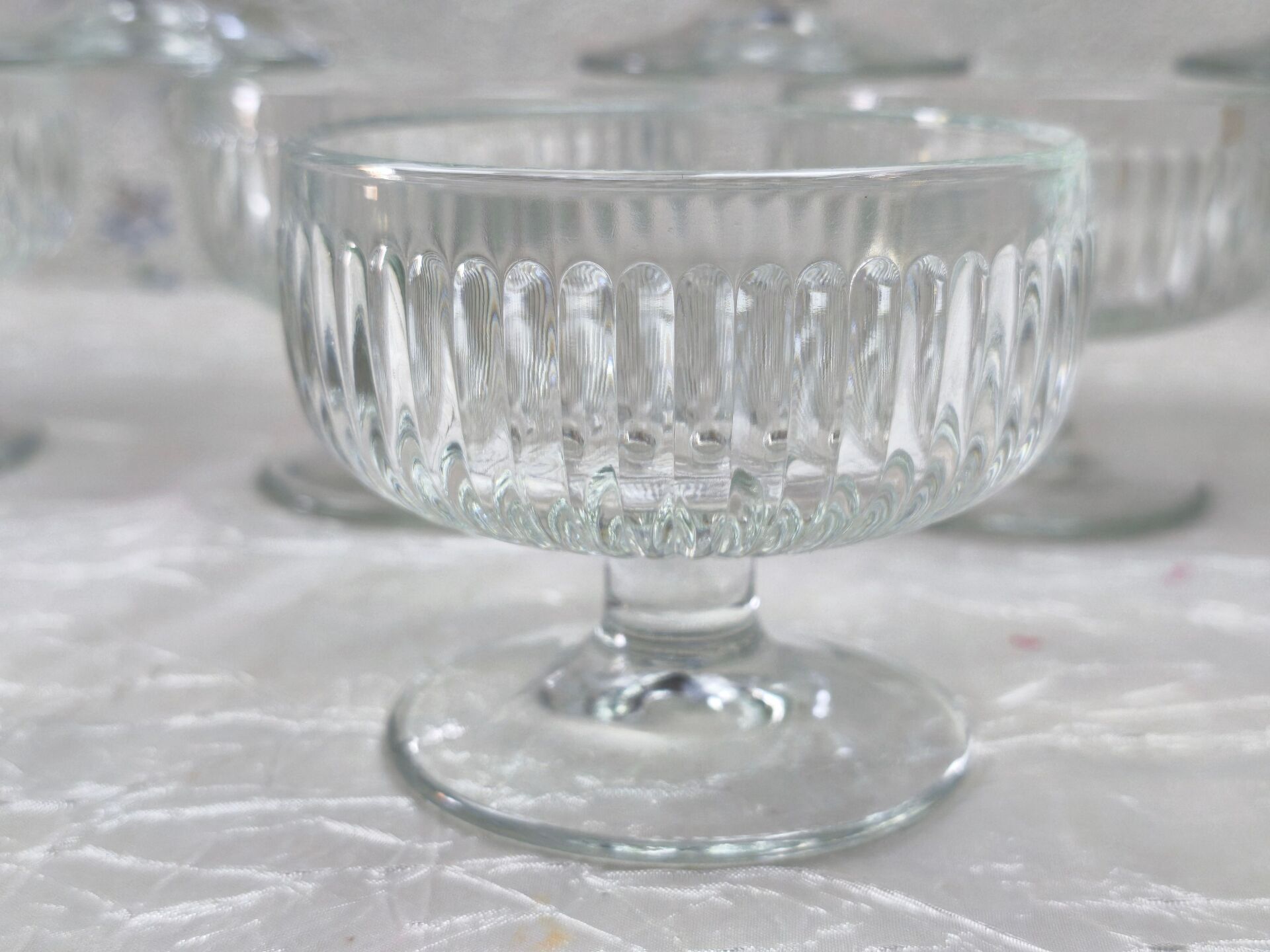 Lot de 10 coupes à dessert vintage en verre côtelé