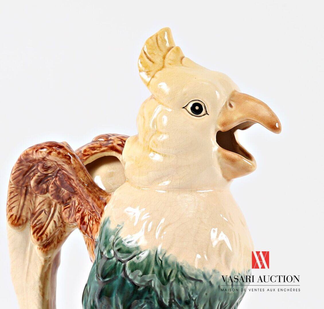 Parrot jug Saint-Clément