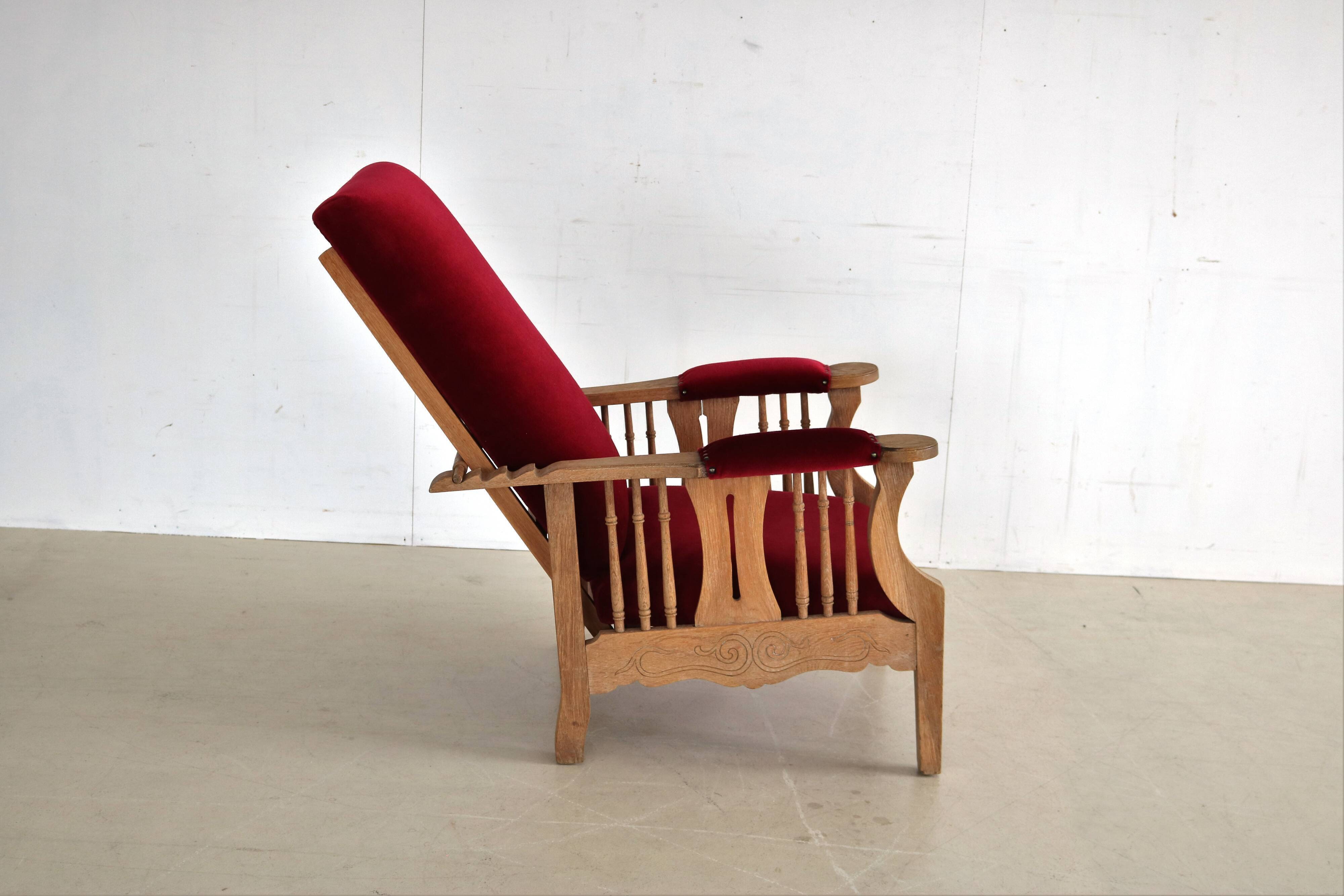 Vintage lounge chair