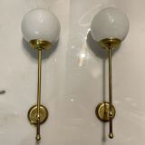 2 appliques murales en verre opalin en laiton italien