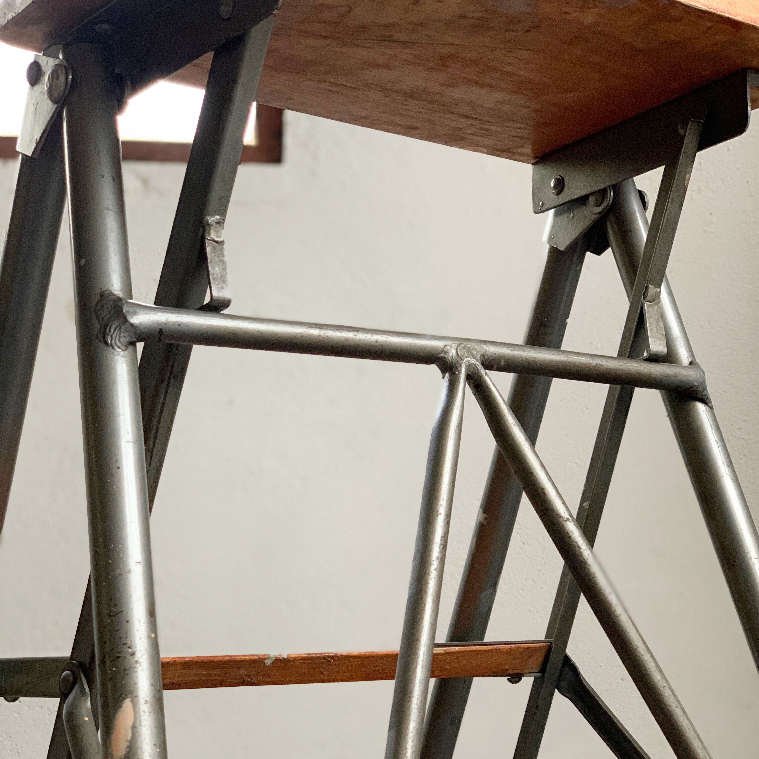 Metal and wood workshop ladder 4 steps