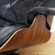Fauteuil et pouf Charles & Ray Eames pour Herman Miller