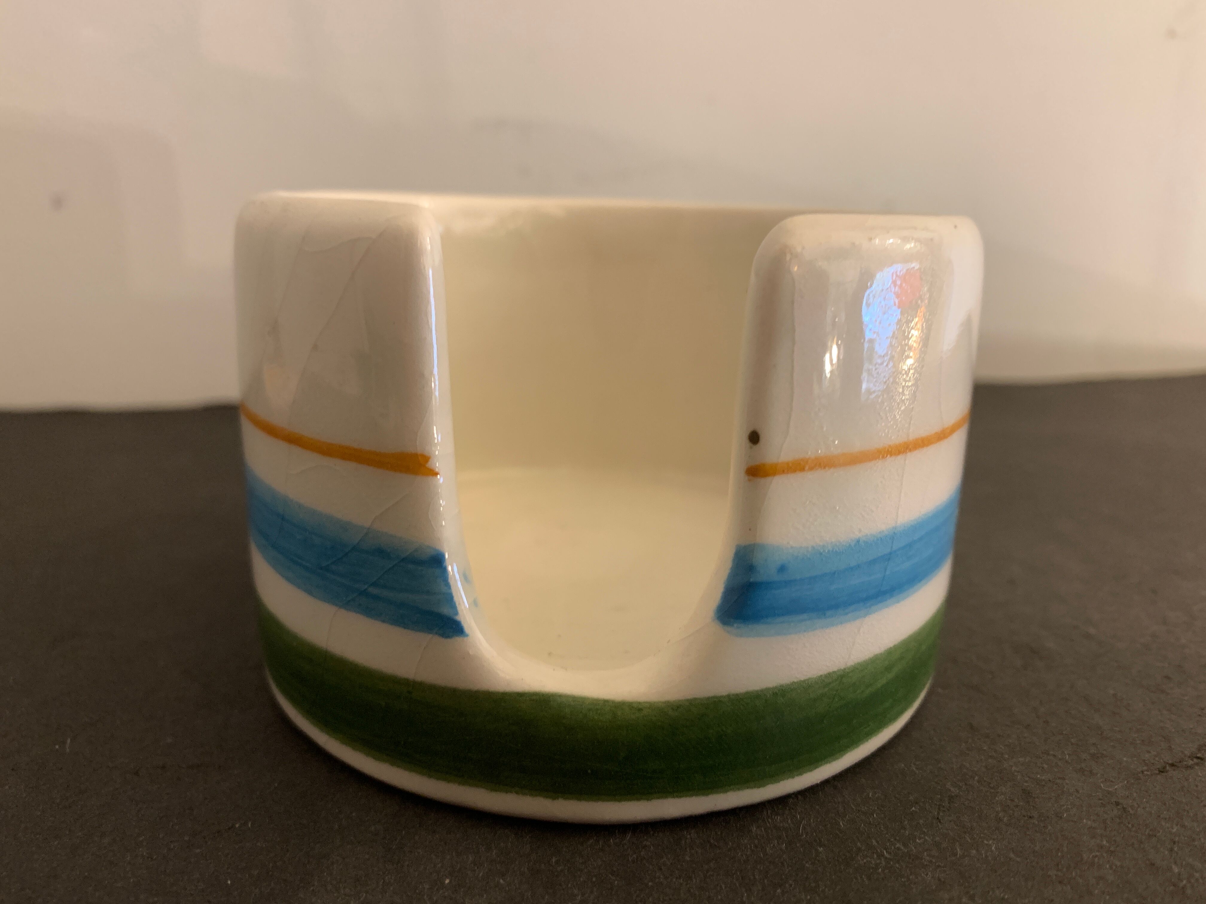 4 individual Italian ceramic stackable ashtrays with women's faces