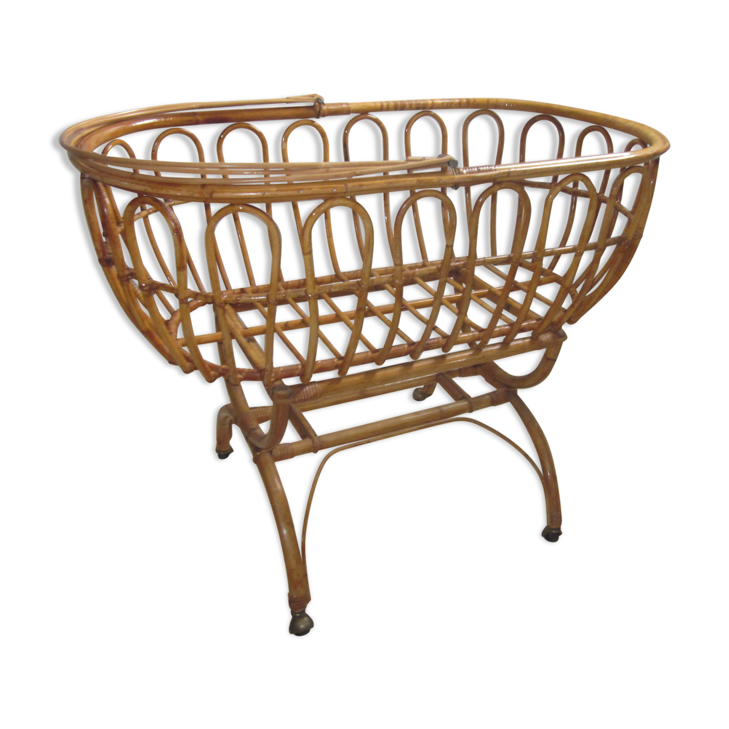 wicker cradle bassinet