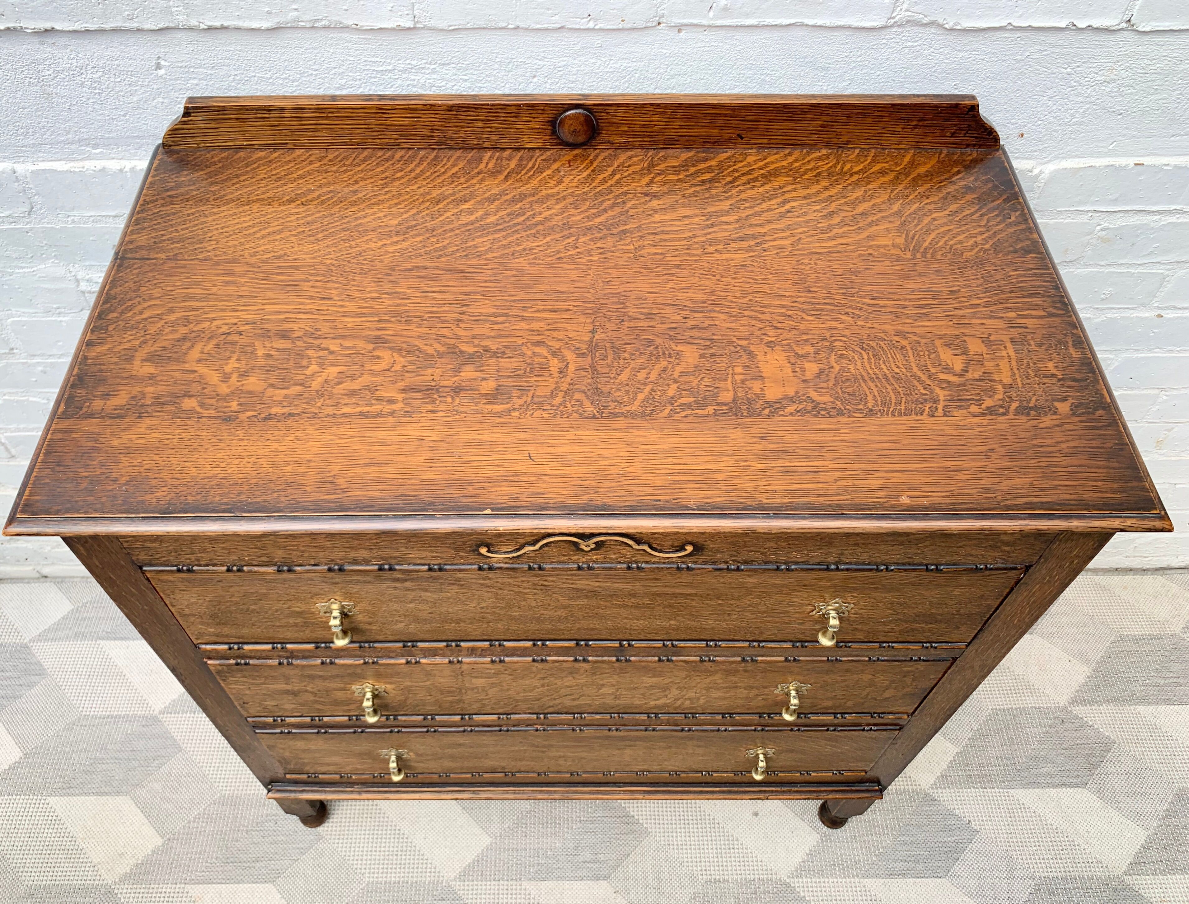 Vintage Chest of Bedroom Drawers #D457