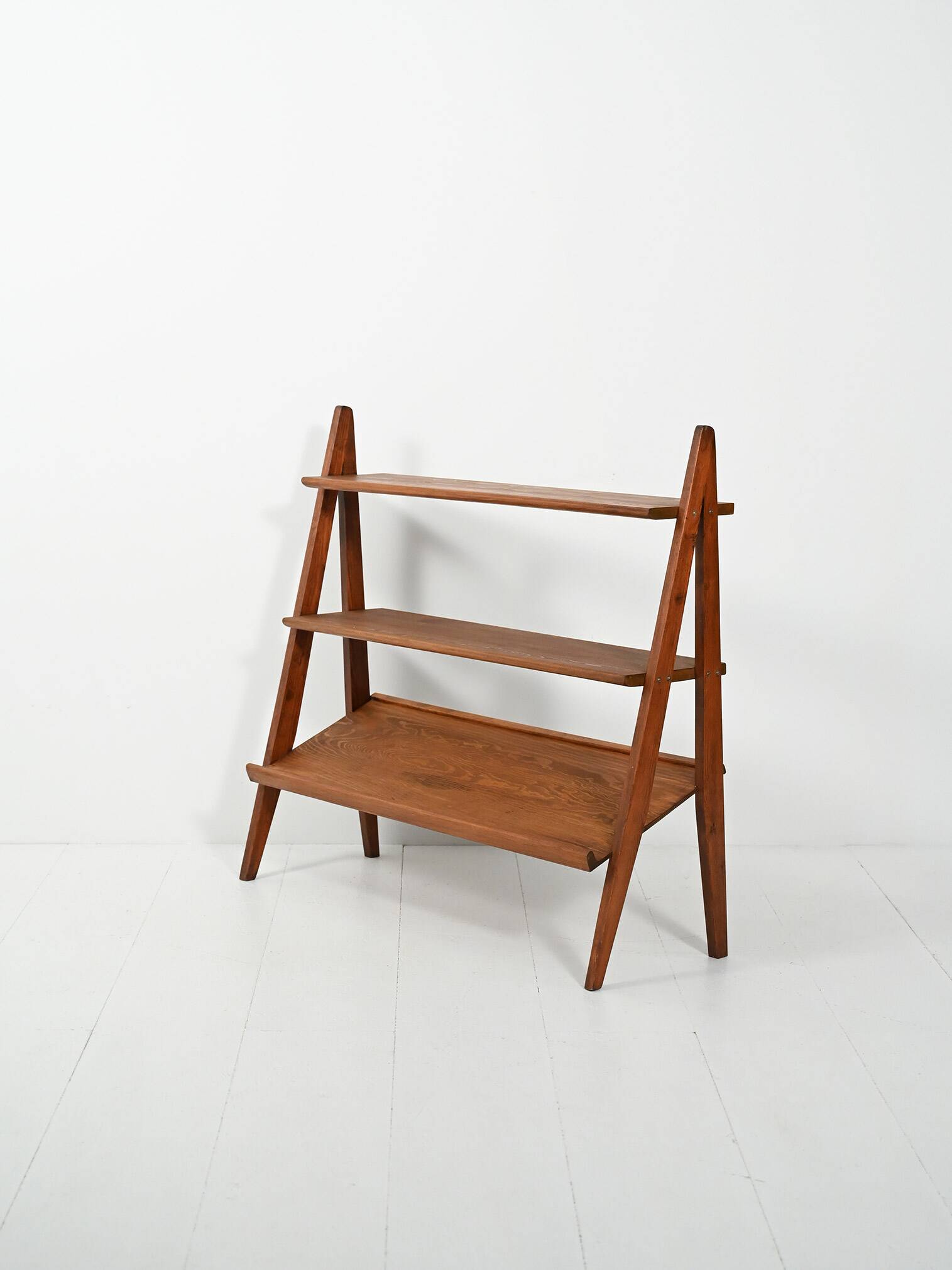 Small 1950s Scandinavian bookcase with magazine rack
