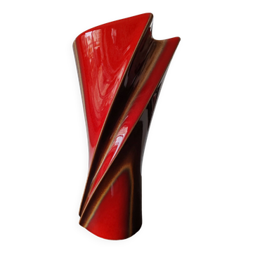 Ceramic vase