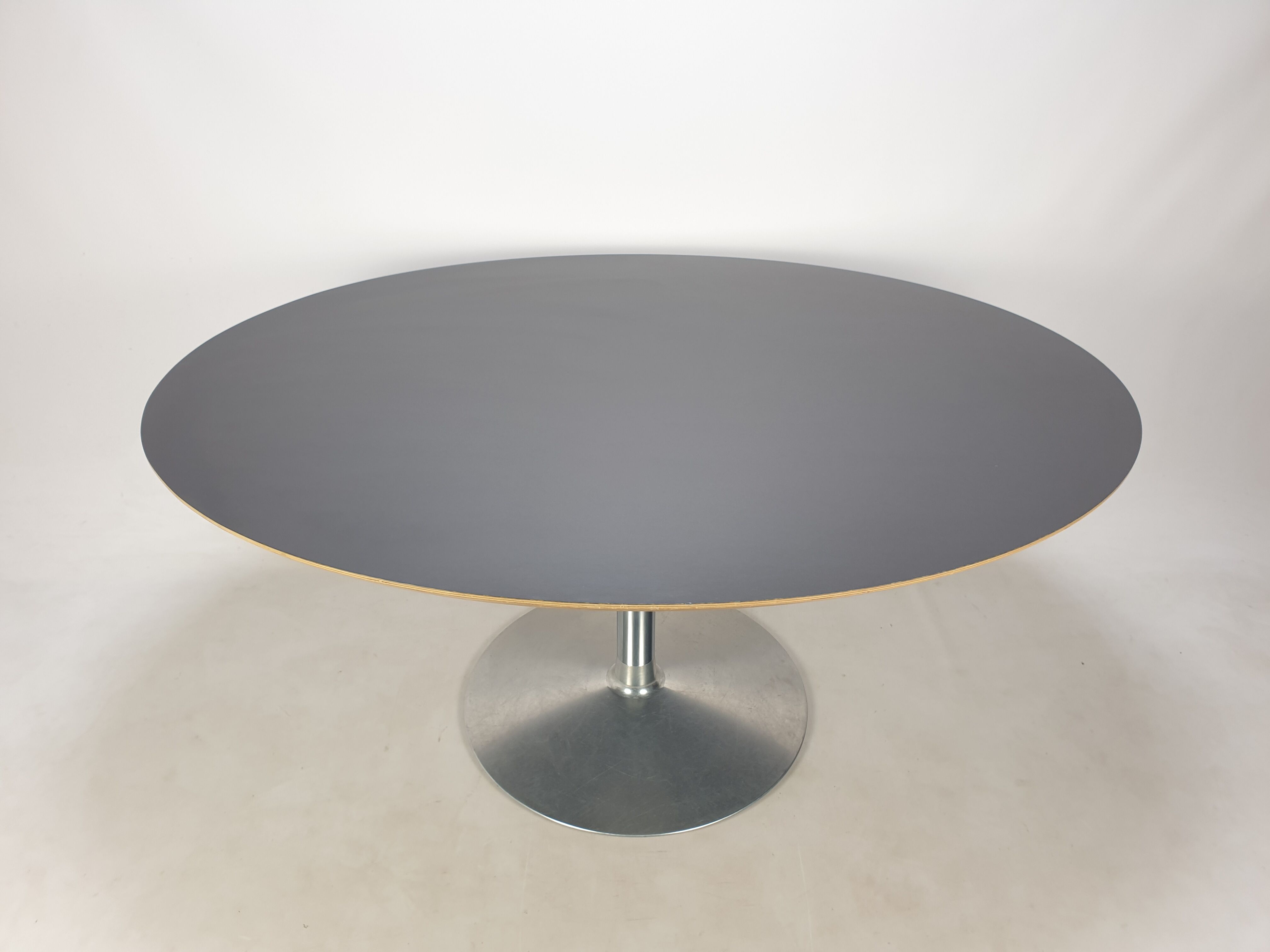 Table à manger ovale de Pierre Paulin pour Artifort
