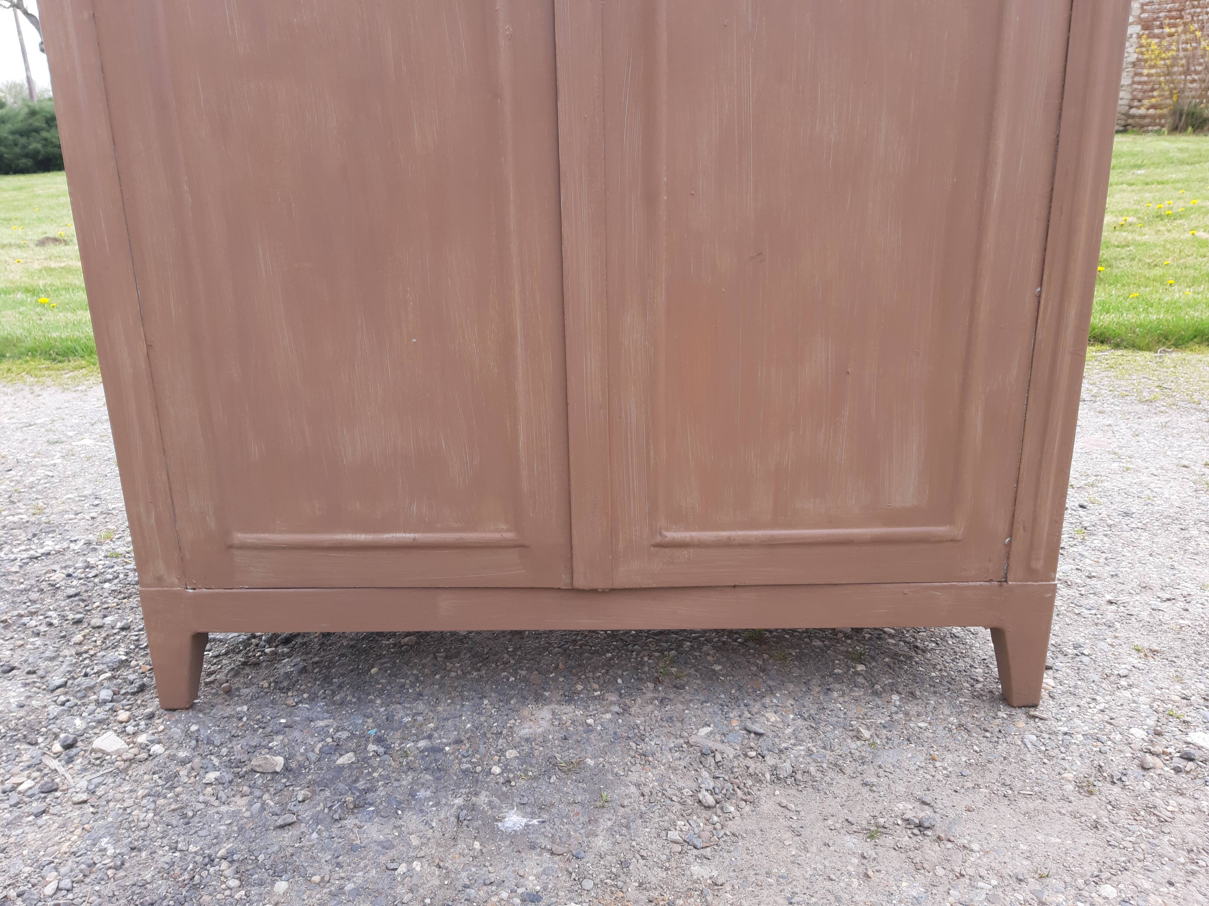 Parisian wardrobe brown metal