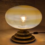Lampe en verre soufflé opalescent Doria.