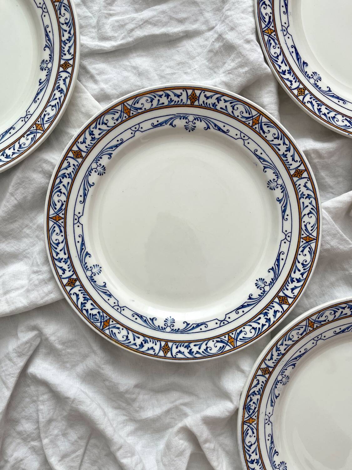 4 flat ironware plates “Colbert” Creil and Montereau