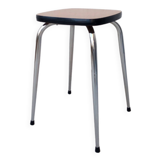 Tabouret en Formica effet bois