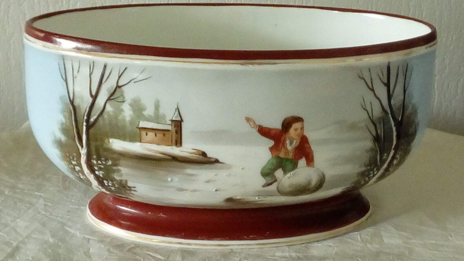 Jardiniere en porcelaine de Paris decor paysage de neige fin 19 eme