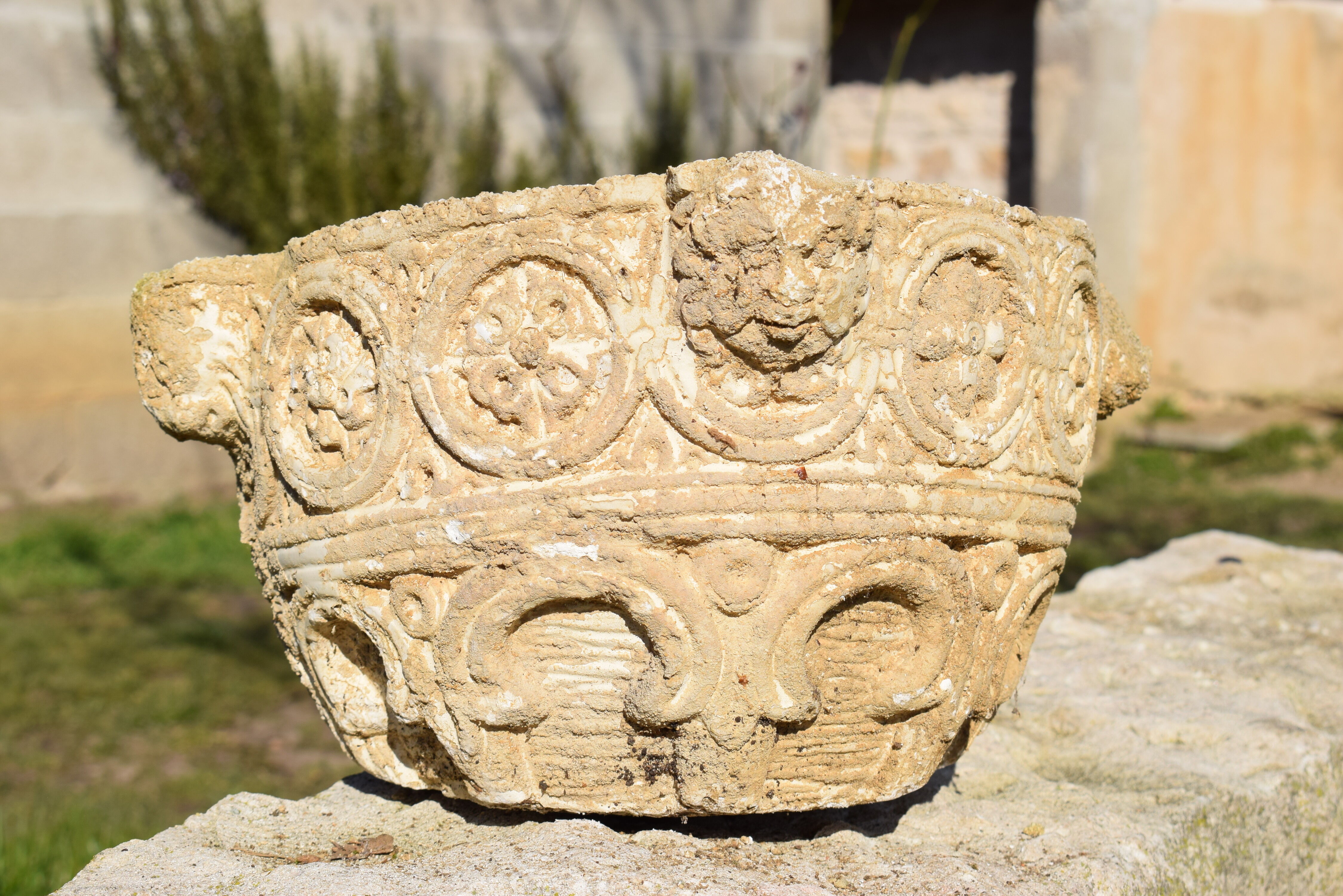 Planter of gothic style bénitier