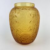 “Biches” crystal vase by Lalique – Amber