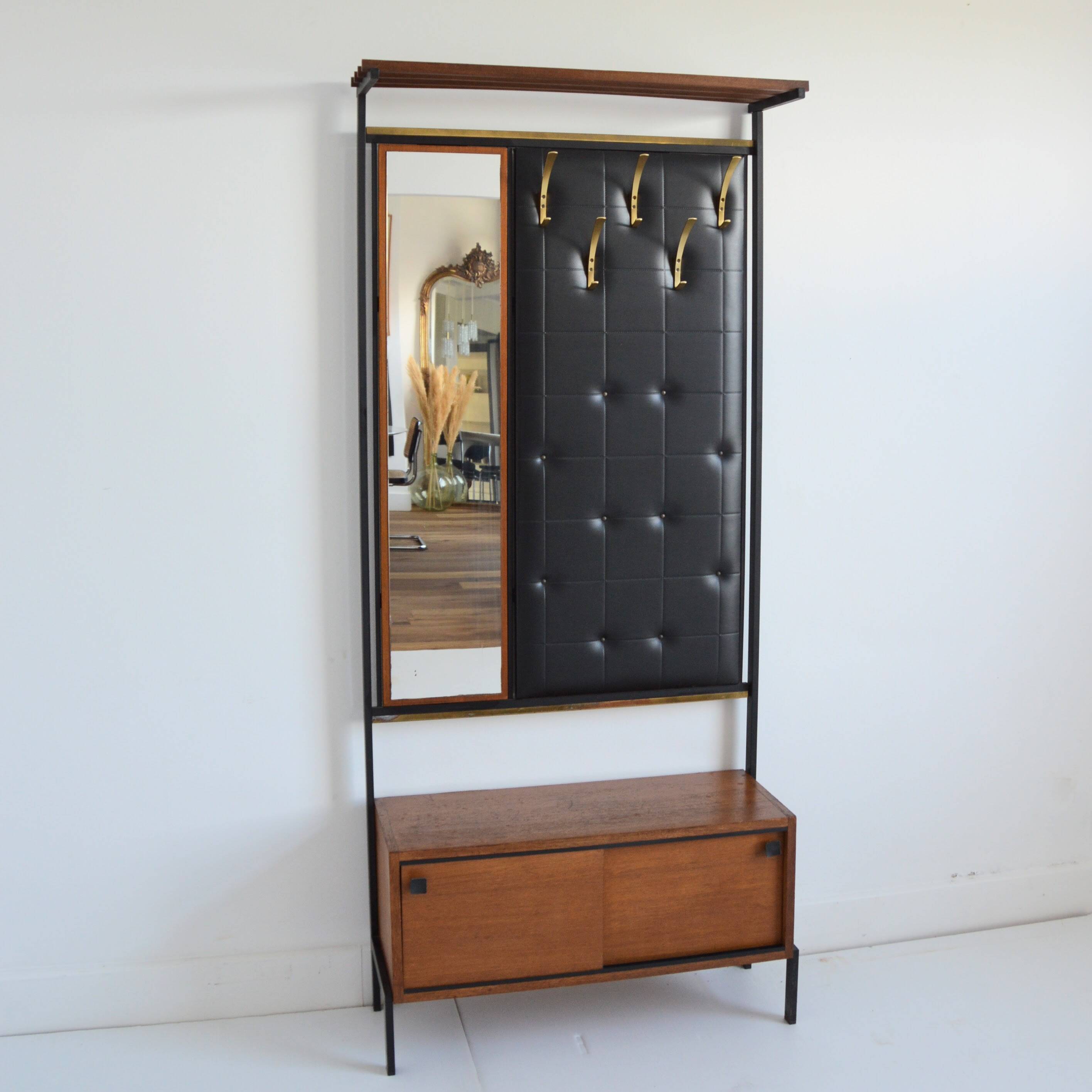 Entrance hall / Coat rack / Scandinavian hats from the 50s / 60s
