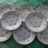 8 assiettes à dessert anciennes bleues fleuries faïencerie nouvelle