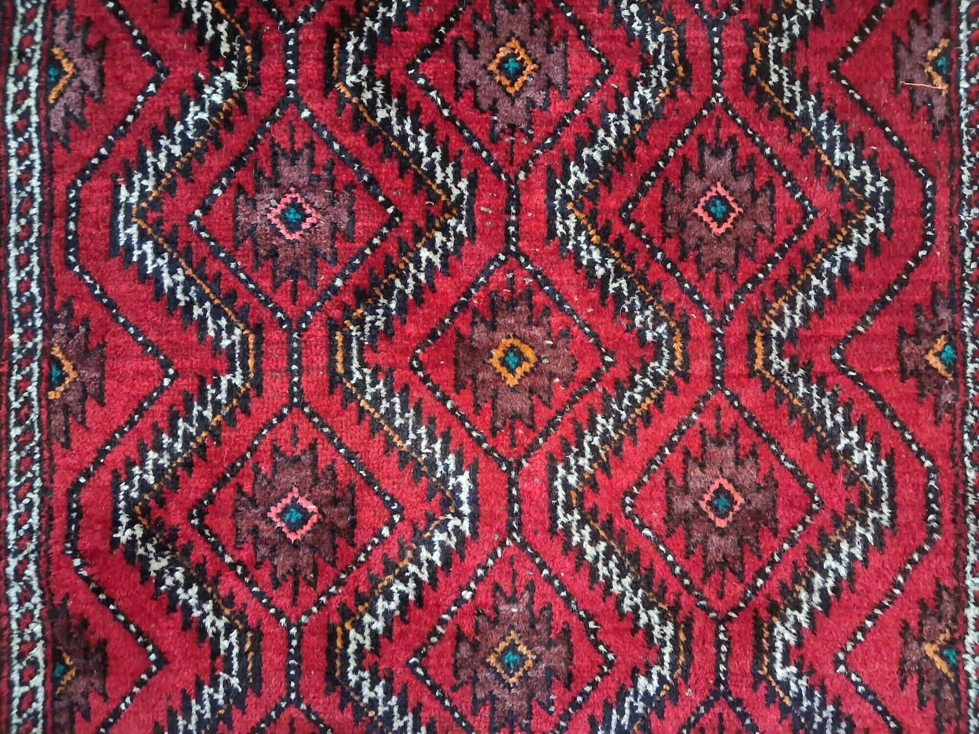 Handmade Belouch Persian rug 213x116cm