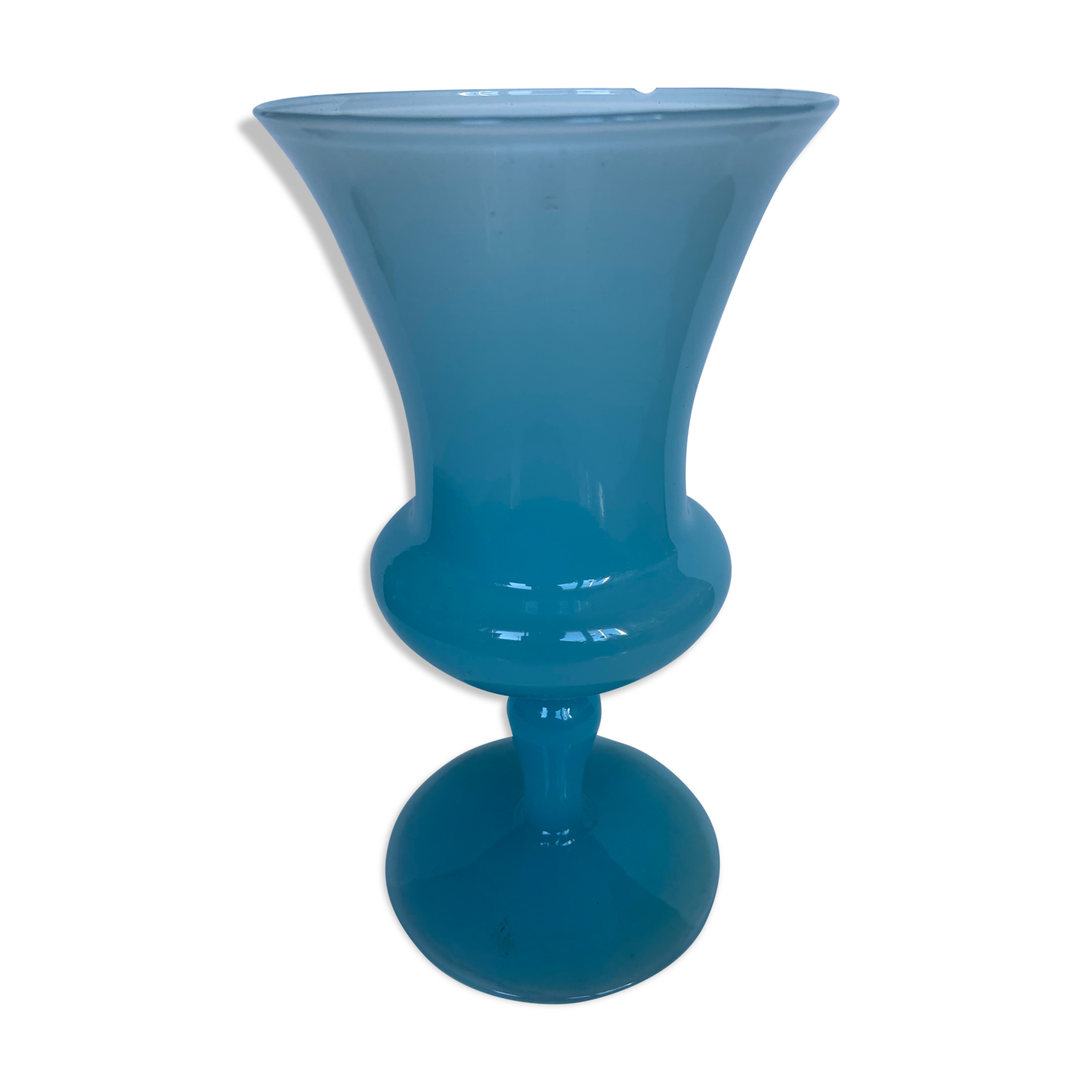 Vase médicis en opaline
