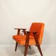 Fauteuil scandinave en velours orange par Chierowski, 1962