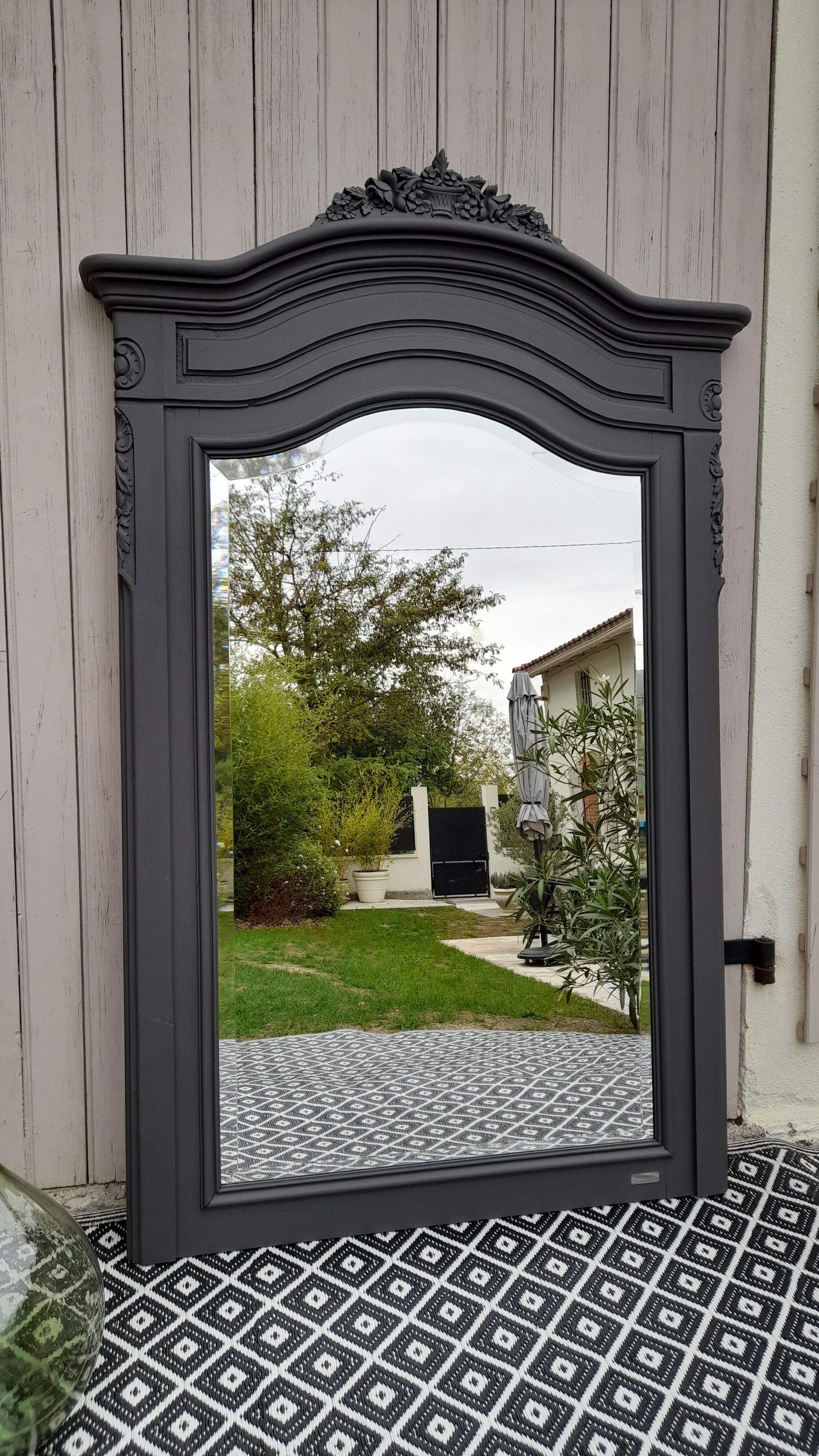 Bevelled antique mirror  97x151cm