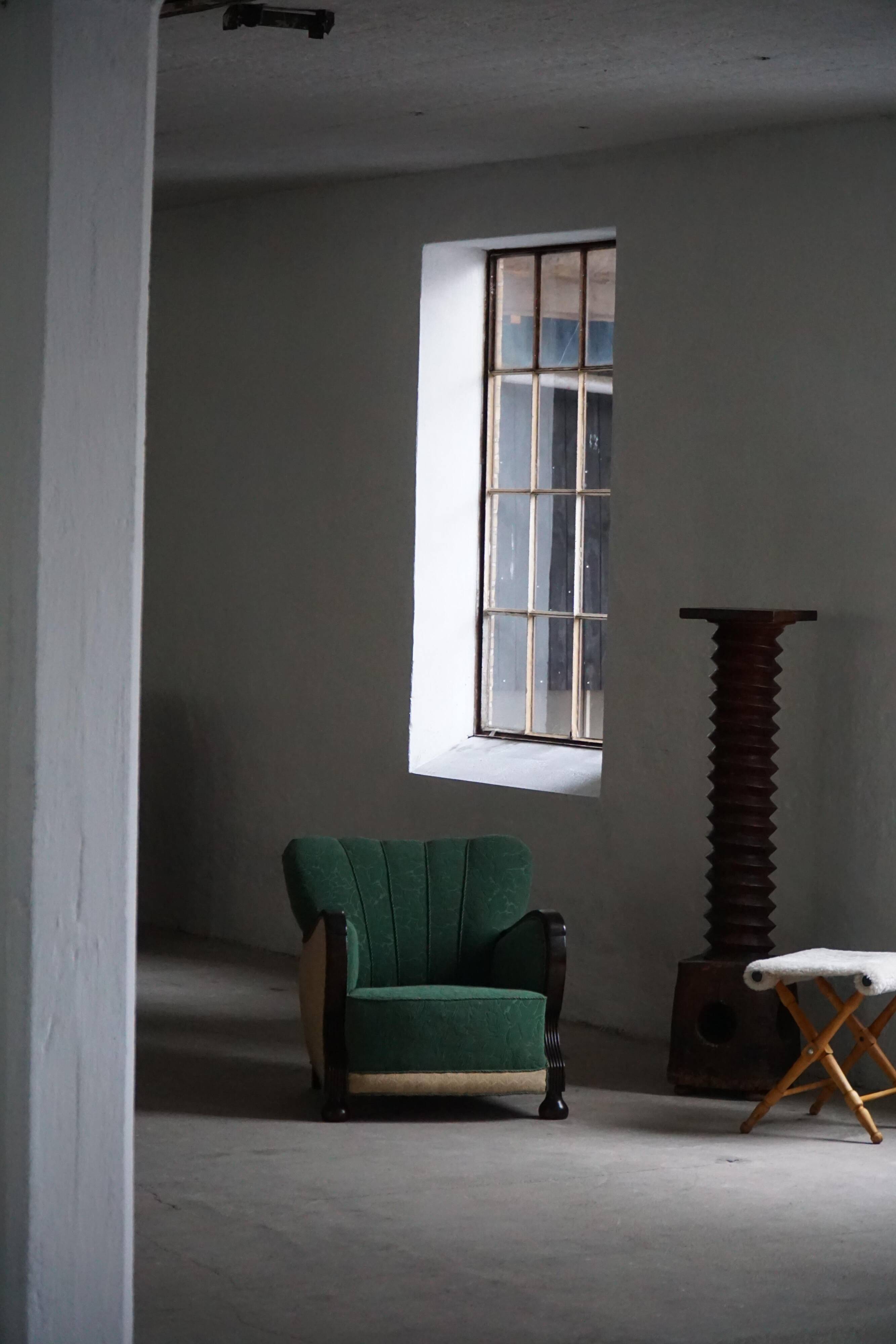 Pair of Art Deco lounge chairs, made by a Danish cabinetmaker, 1940s.