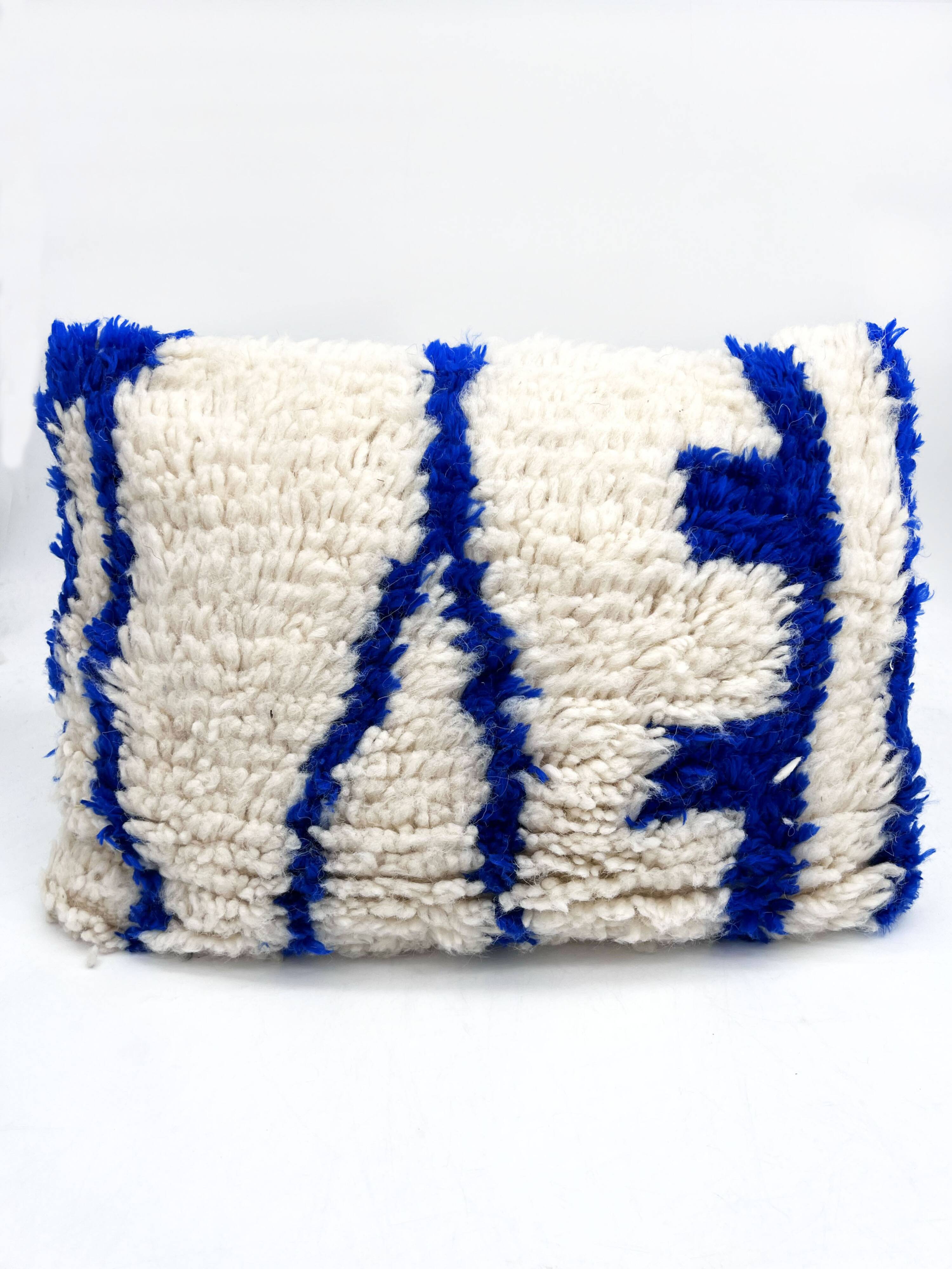 Moroccan Berber cushion cover Azilal with Majorelle blue patterns 50x40cm