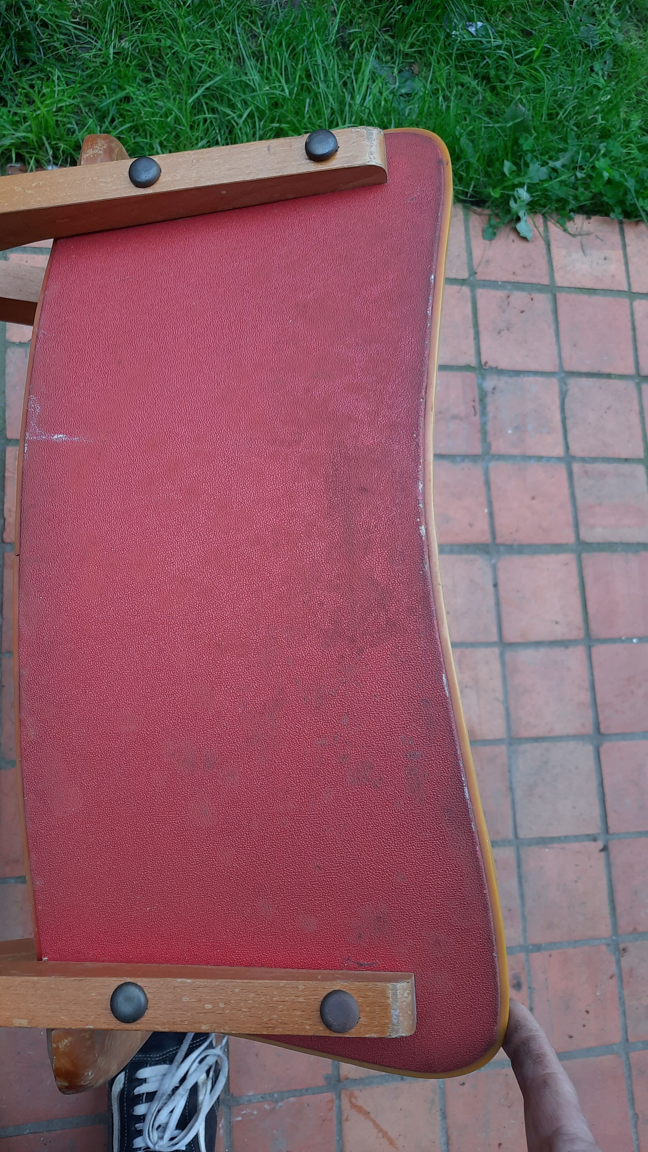 2 mismatched bridge chairs