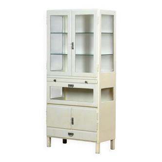 Wooden medical cabinet from the 1930s