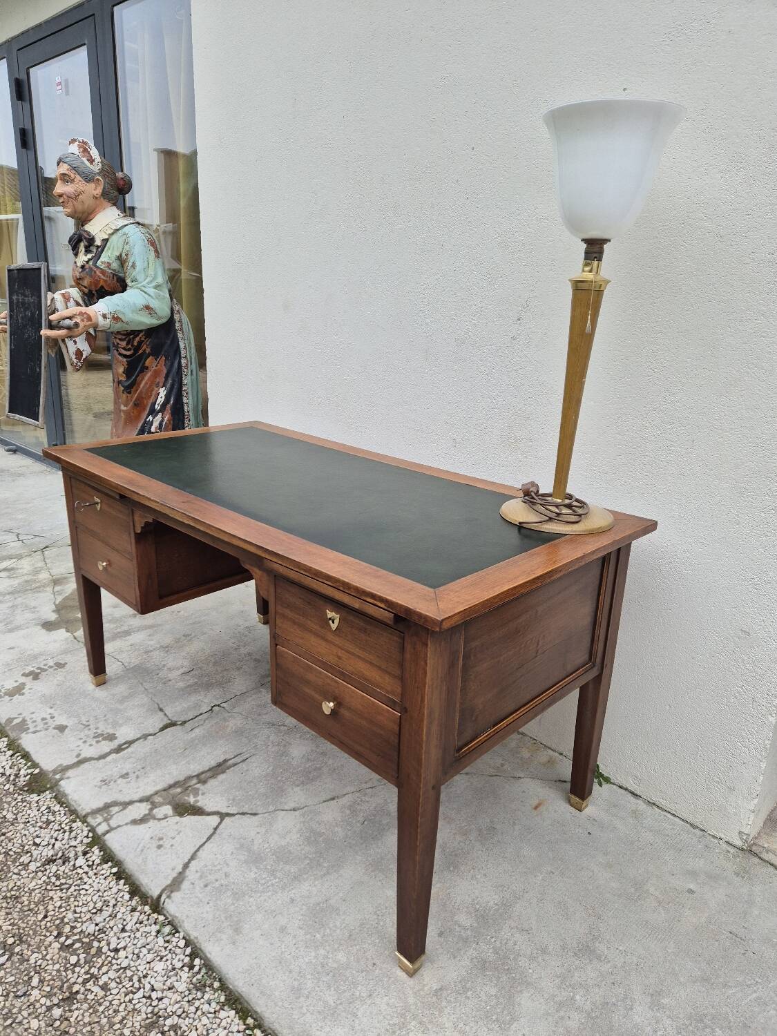 Louis XVI style minister's desk in solid walnut, 4 drawers, old manufacture