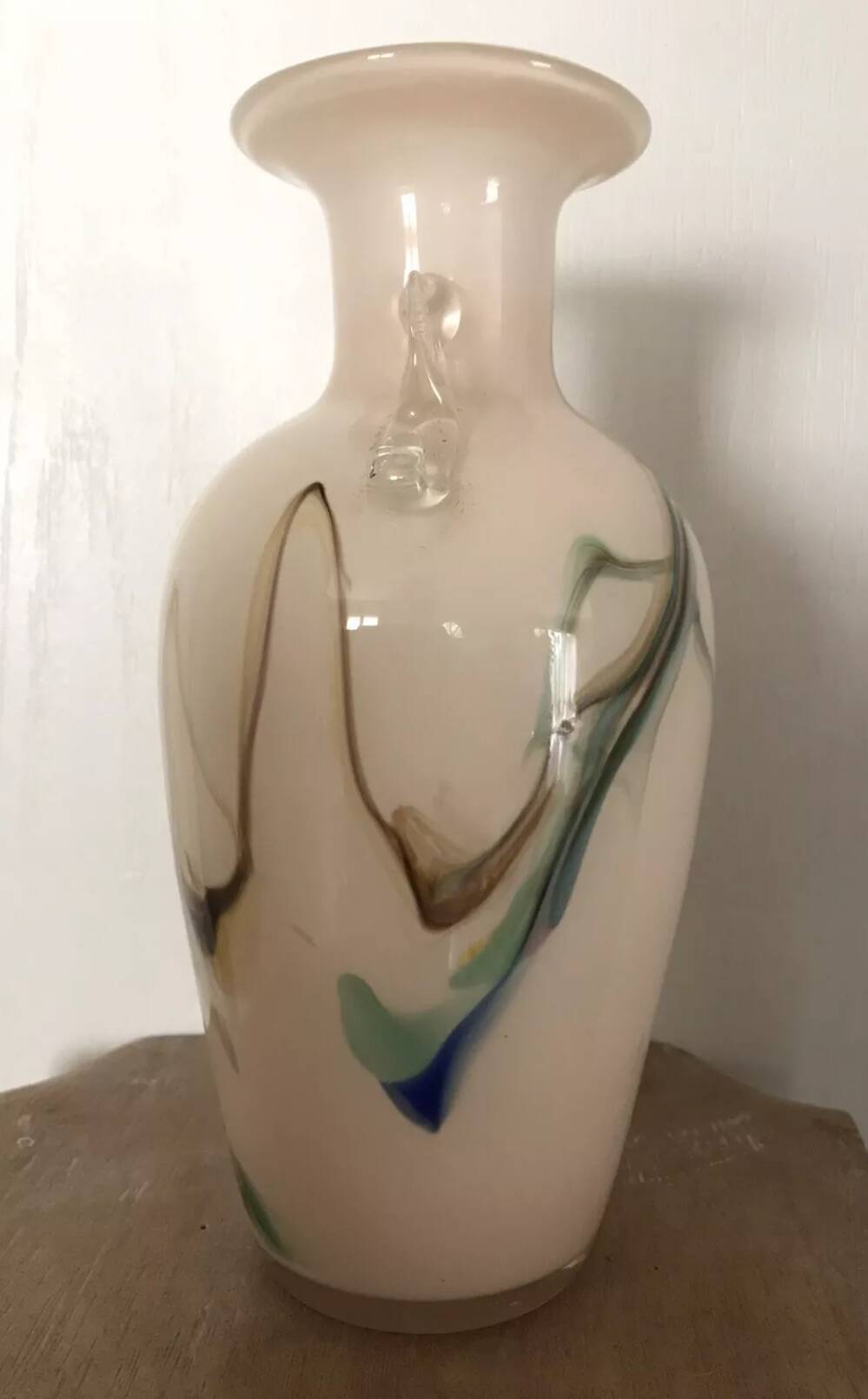 Vase type amphora in blown glass and artistic inclusion 20.5 cm