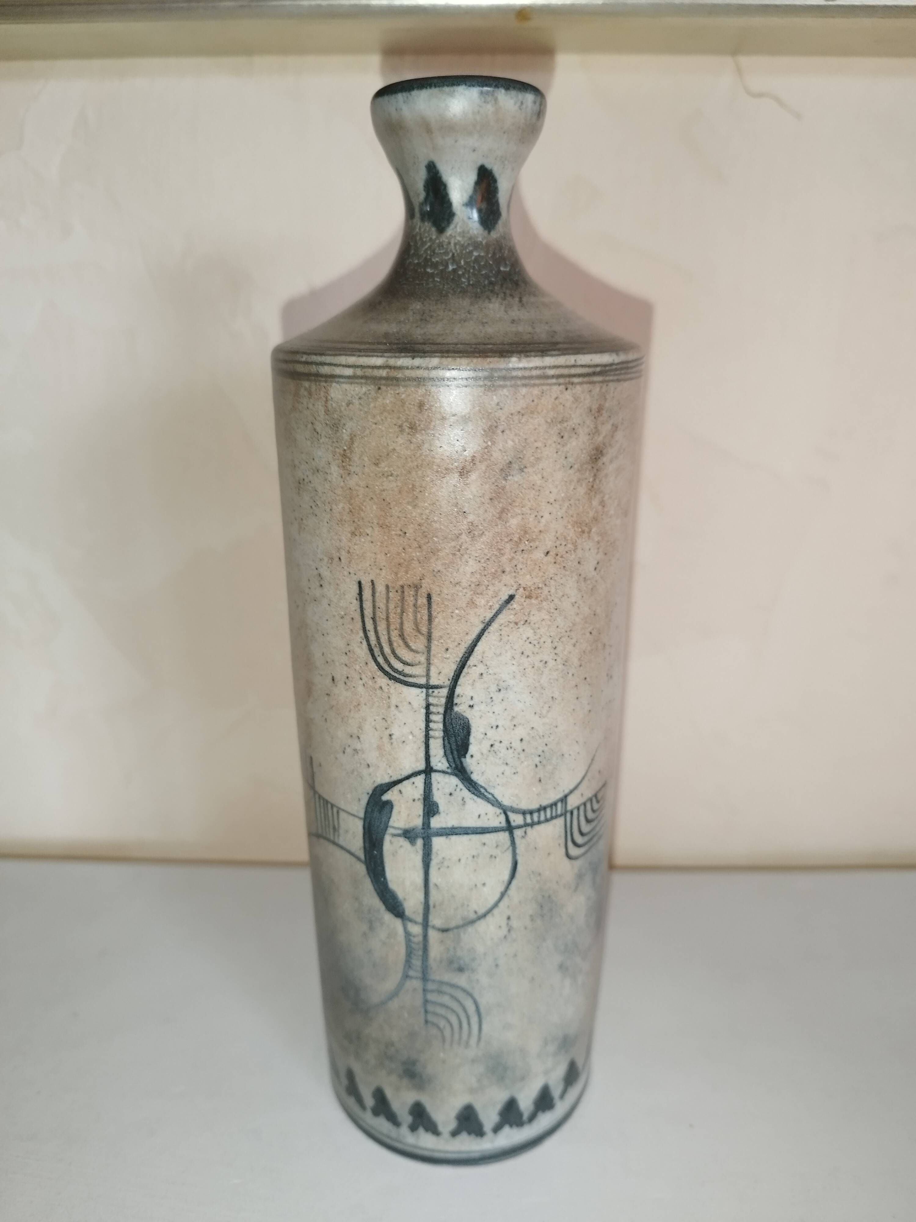Bottle vase with geometric decoration Atelier Roy Montgolfier
